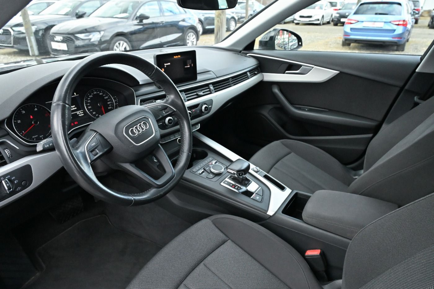 Audi A4 Avant 35 TDI Aut. | Bild 10 von 19