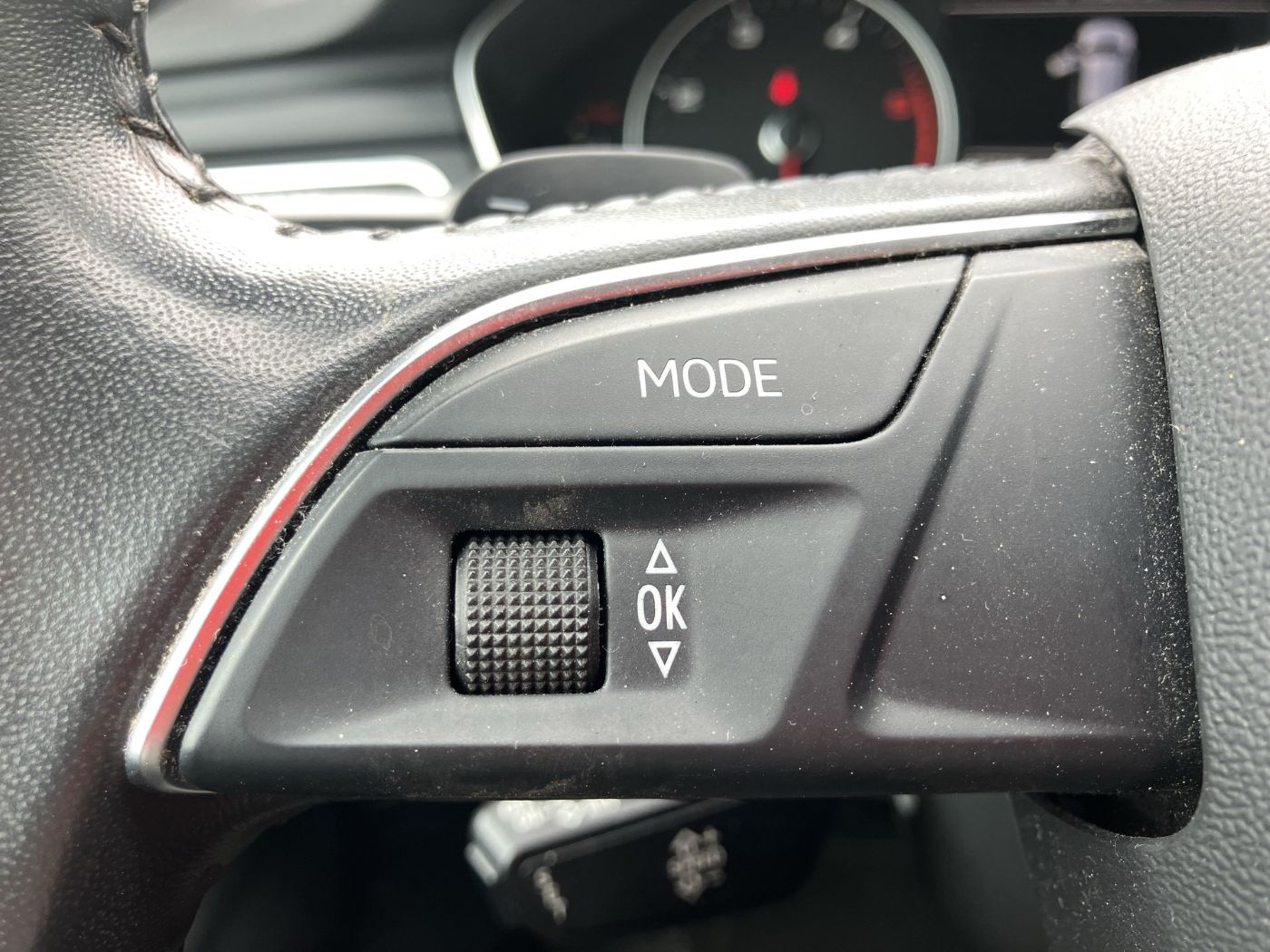 Audi A4 Avant 35 TDI Aut. | Bild 13 von 19