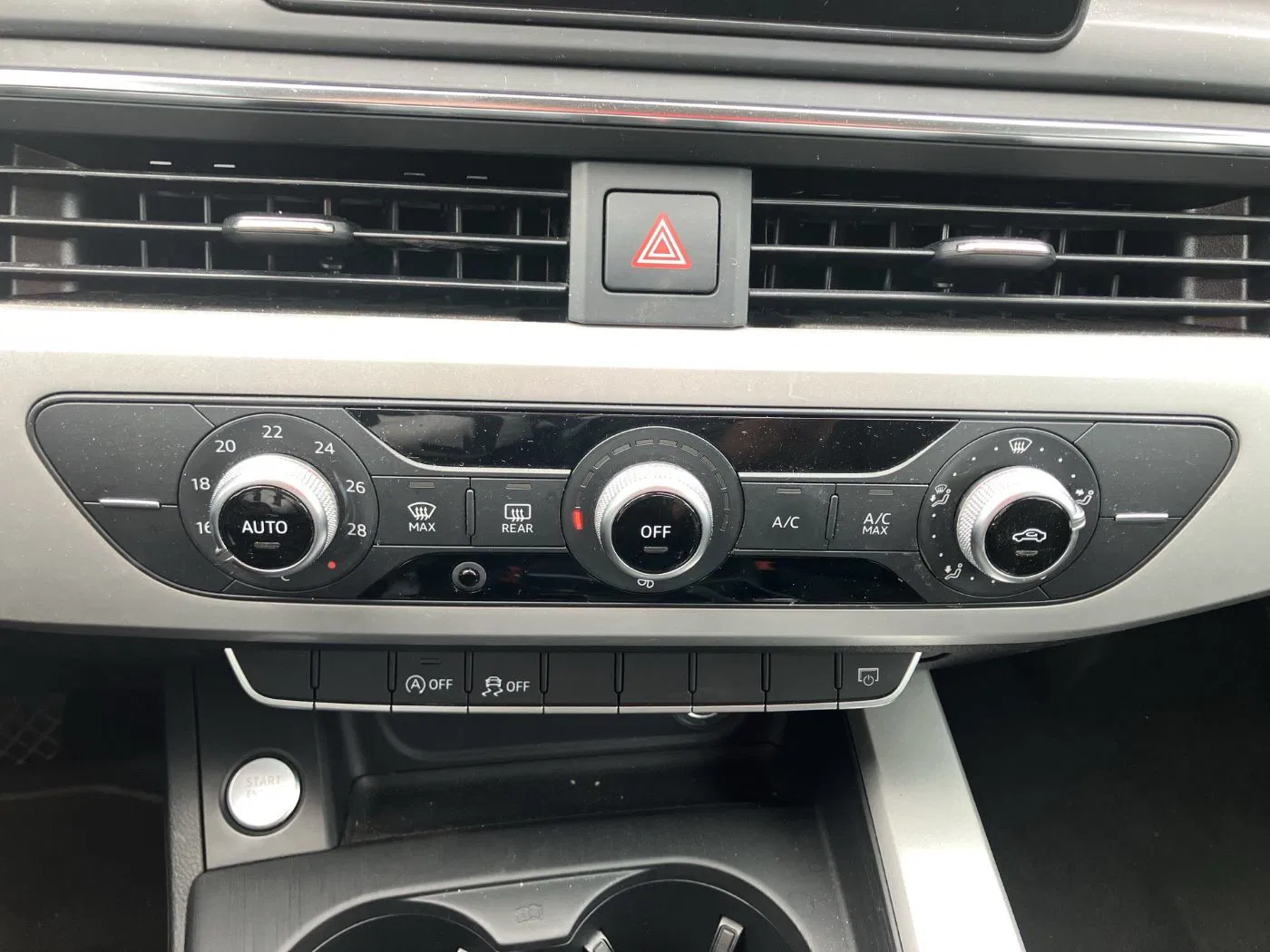 Audi A4 Avant 35 TDI Aut. | Bild 16 von 19
