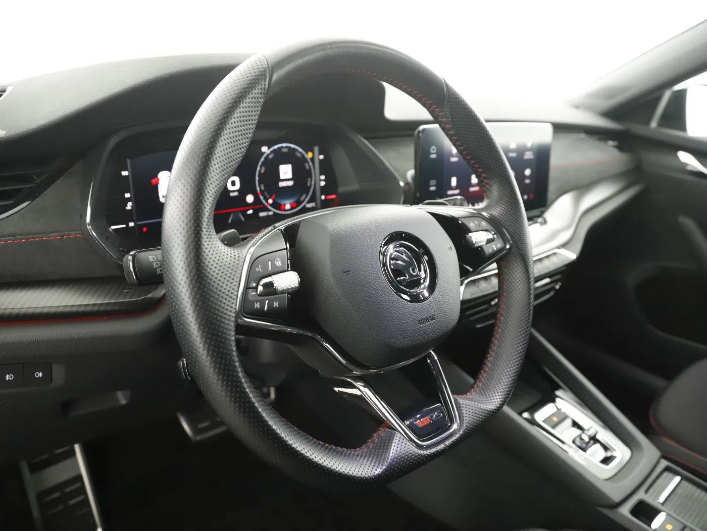 Skoda OCTAVIA Combi RS TDI DSG | Bild 12 von 24