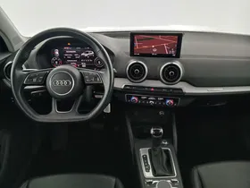 Audi Q2 30 TDI | Thumbnail 15 von 27