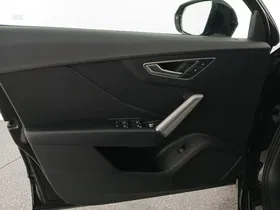 Audi Q2 30 TDI | Thumbnail 11 von 27
