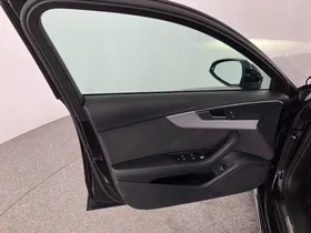 Audi A4 Avant 30 2.0 TDI advanced | Thumbnail 6 von 29