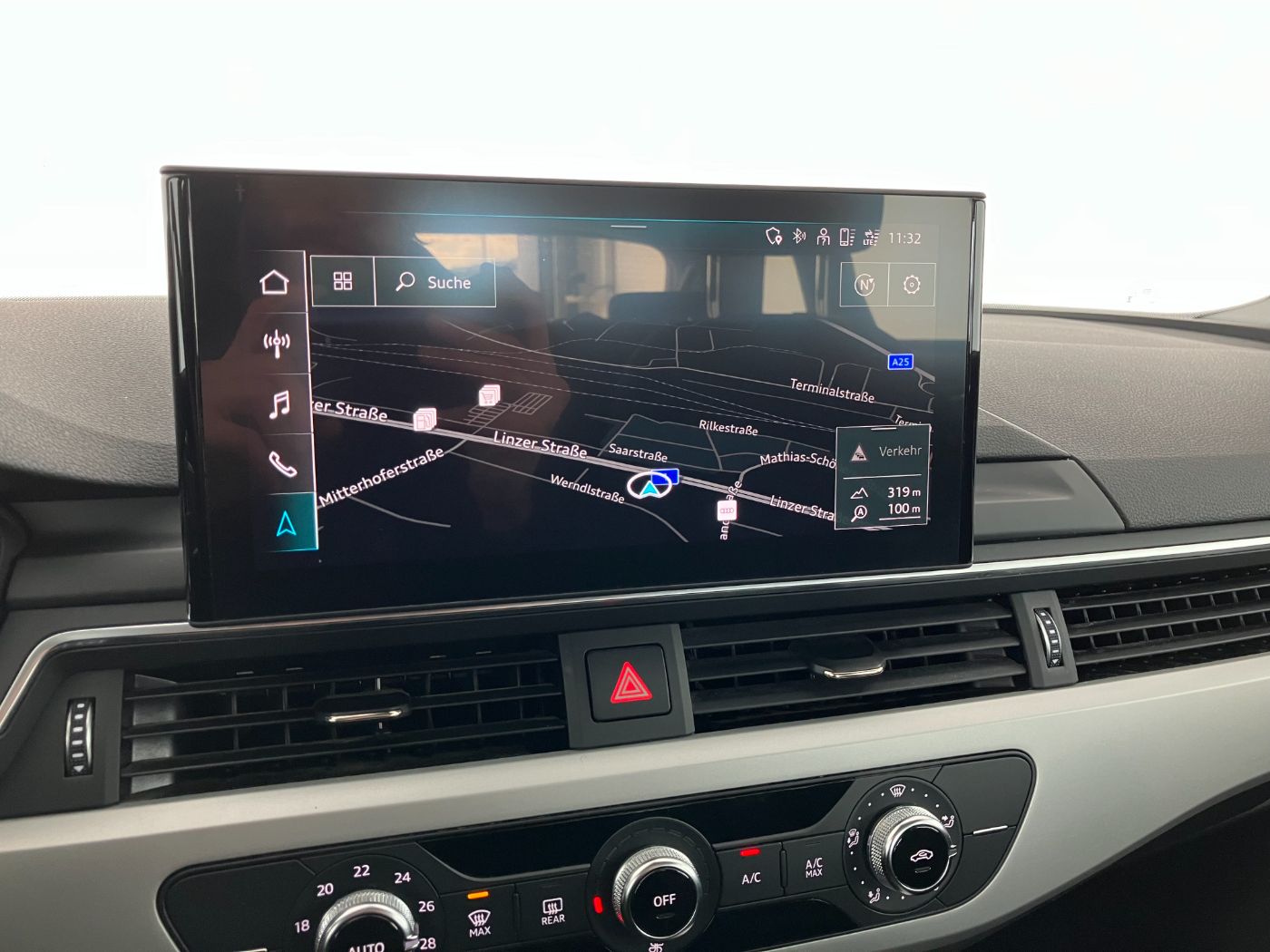 Audi A4 Avant 30 2.0 TDI advanced | Bild 18 von 29