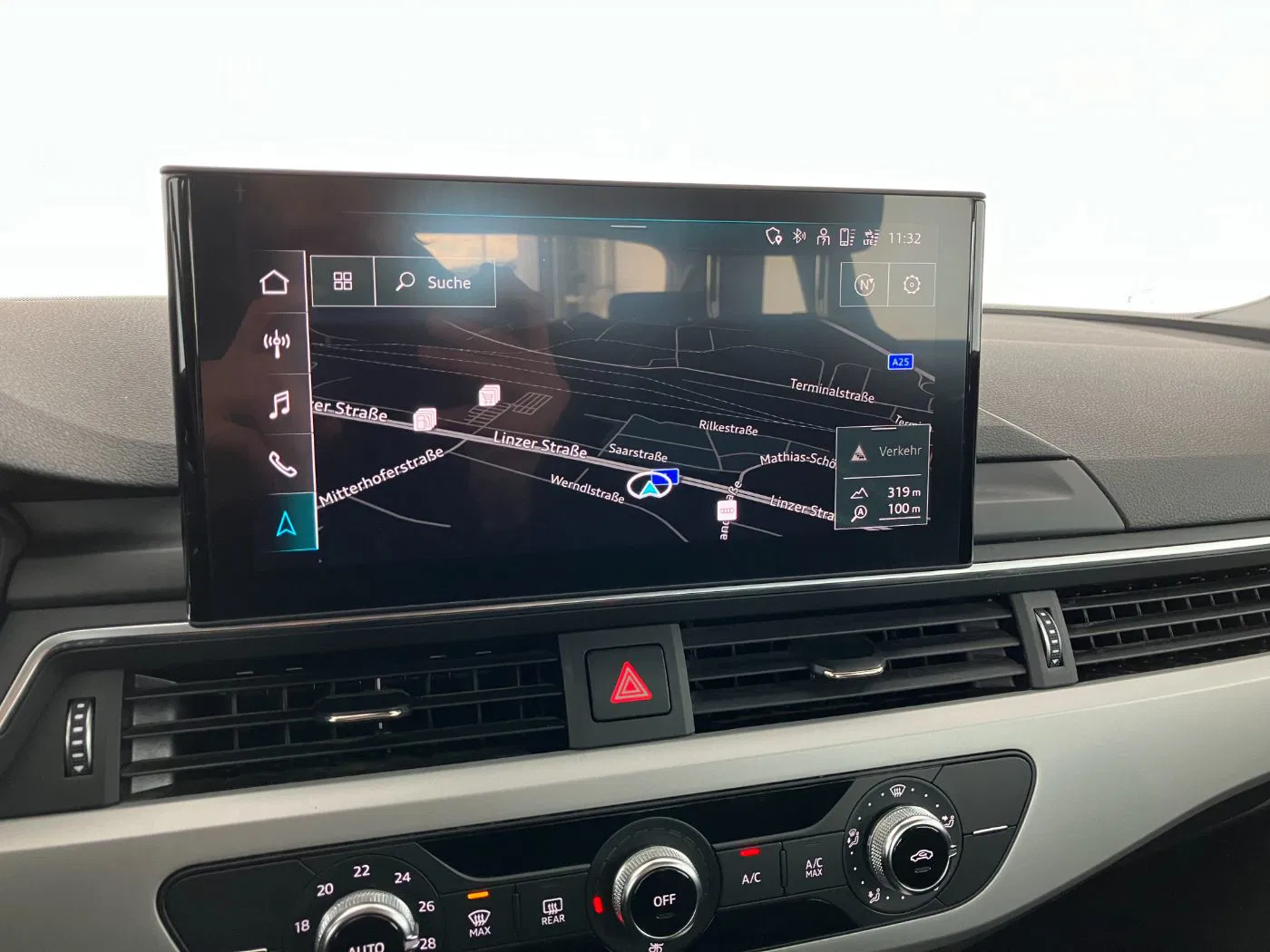 Audi A4 Avant 30 2.0 TDI advanced | Bild 18 von 29