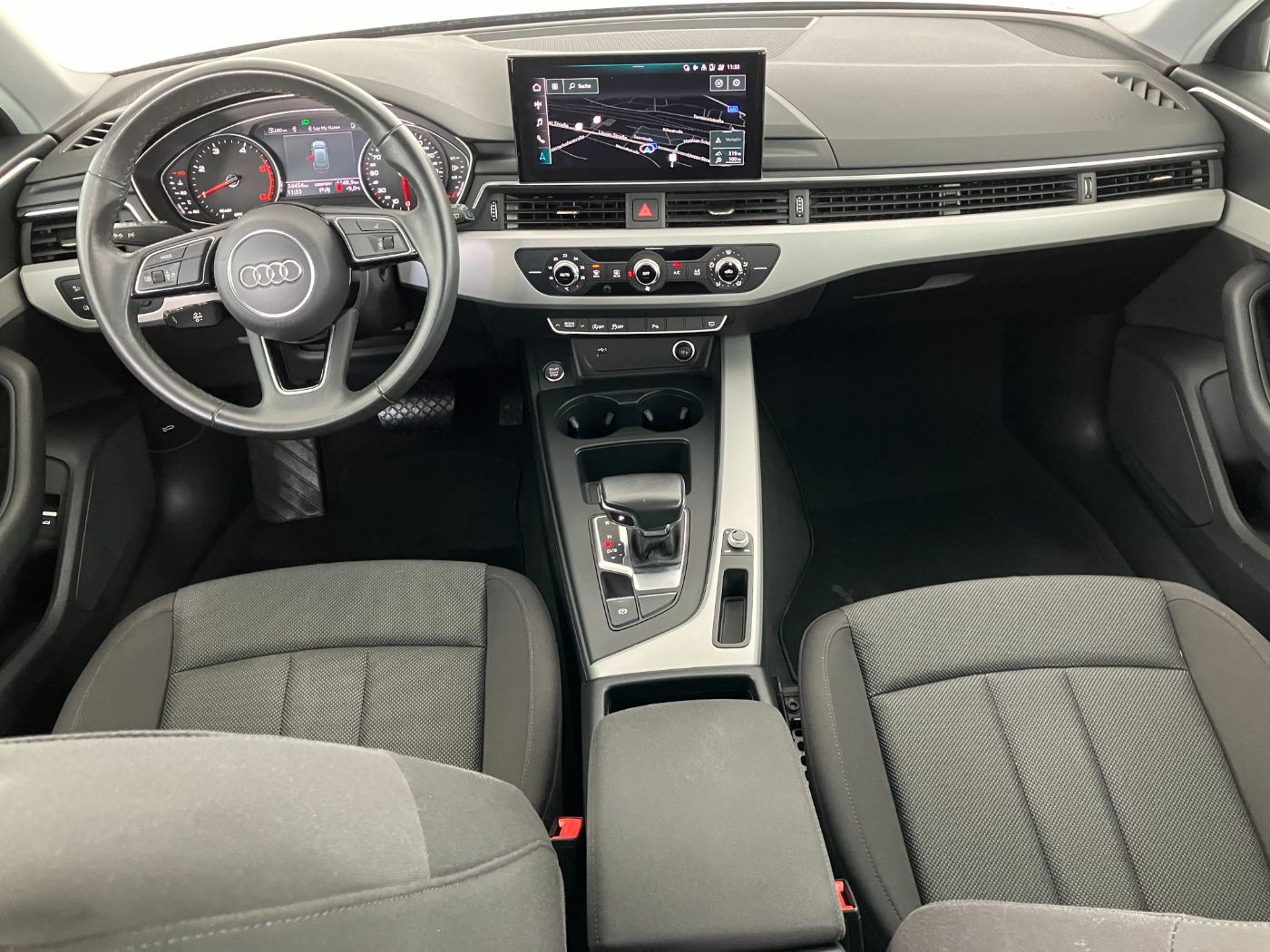 Audi A4 Avant 30 2.0 TDI advanced | Bild 10 von 29