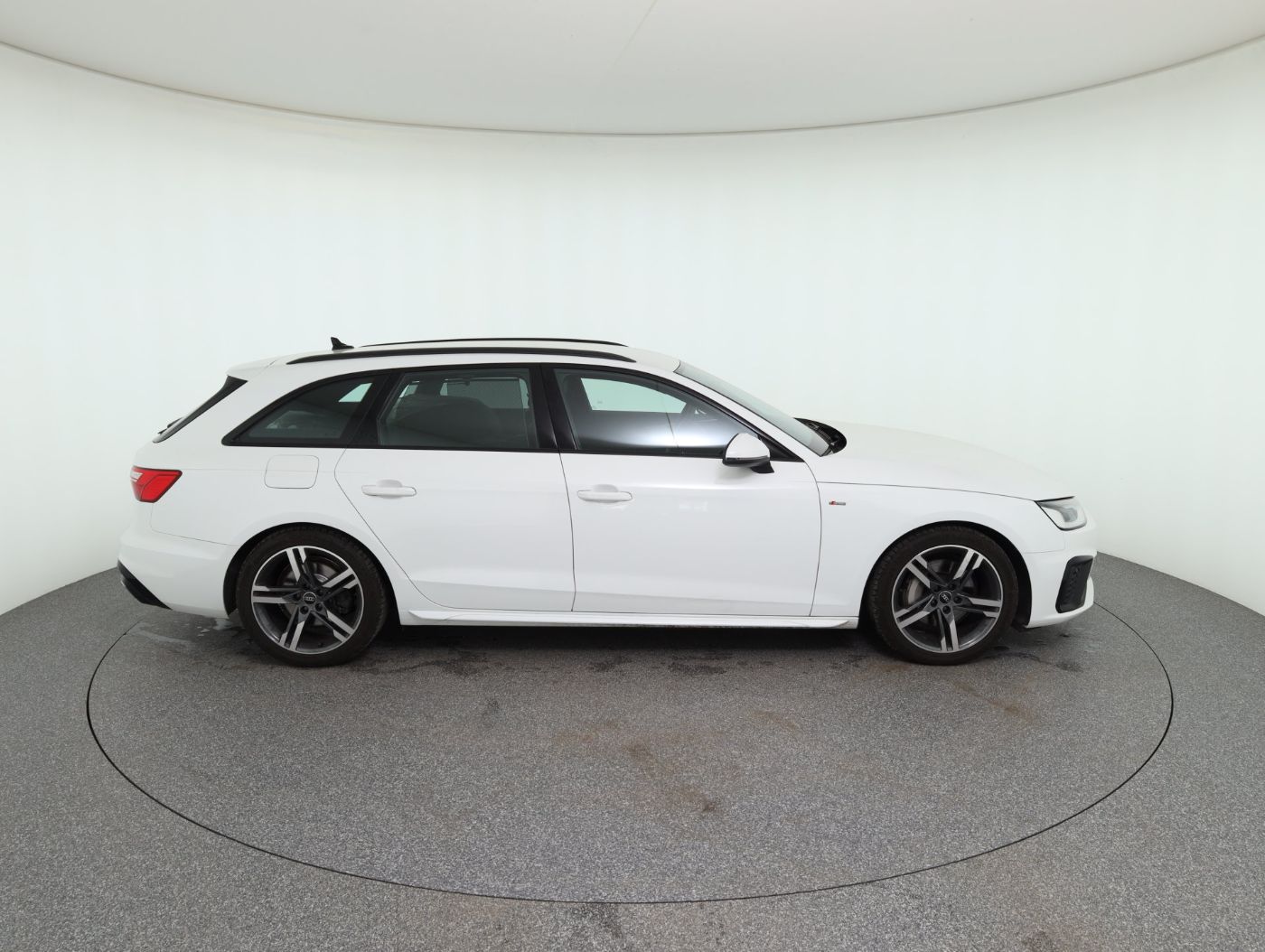Audi A4 Avant 40 TDI quattro S-Line S-tronic | Bild 5 von 28