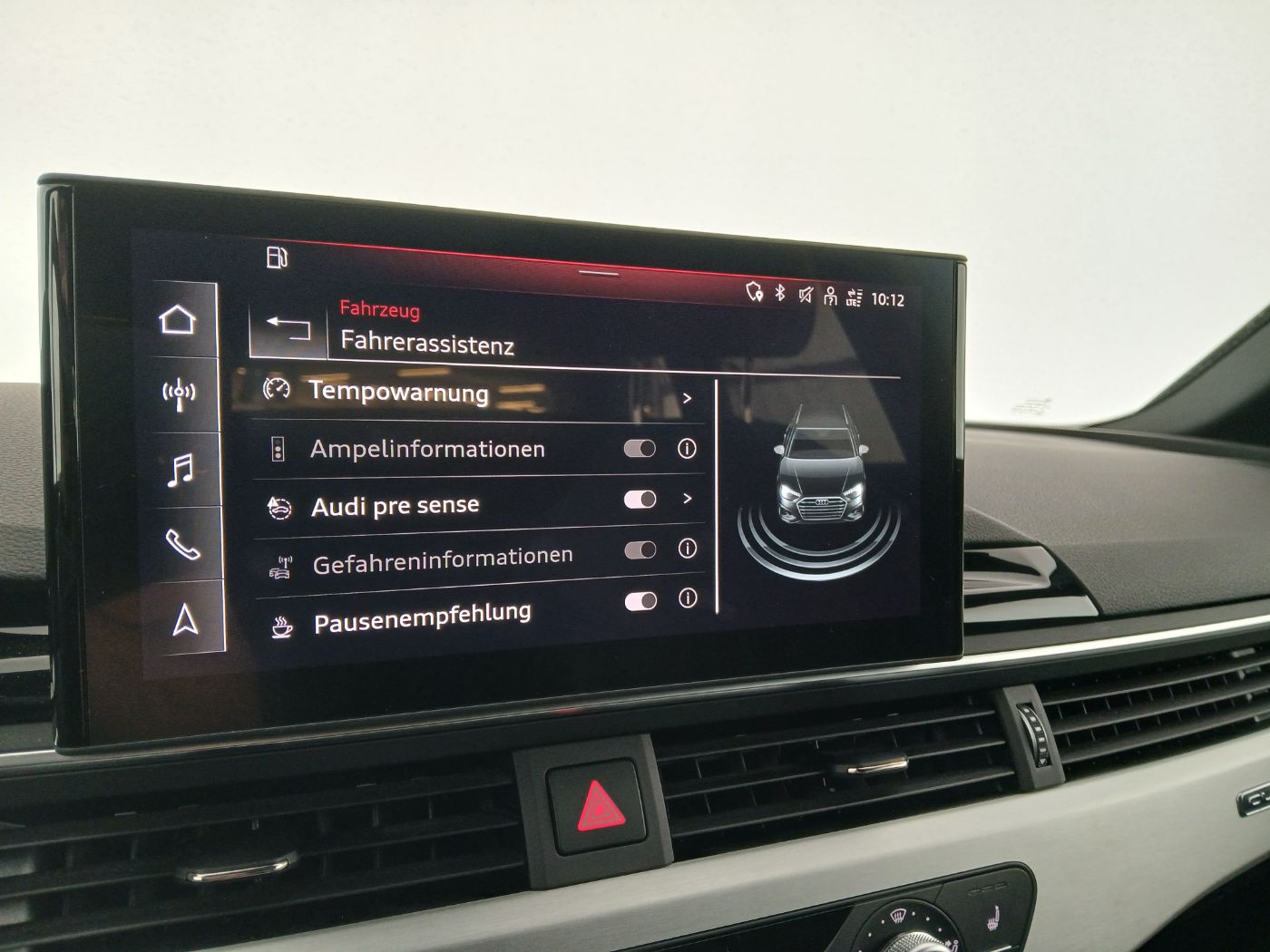 Audi A4 Avant 40 TDI quattro S-Line S-tronic | Bild 20 von 28