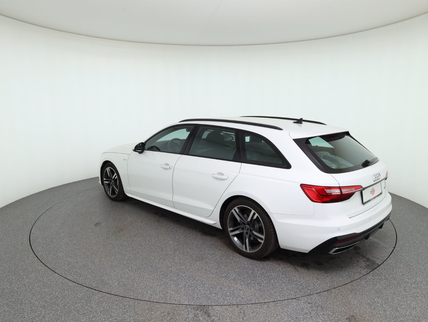 Audi A4 Avant 40 TDI quattro S-Line S-tronic | Bild 8 von 28