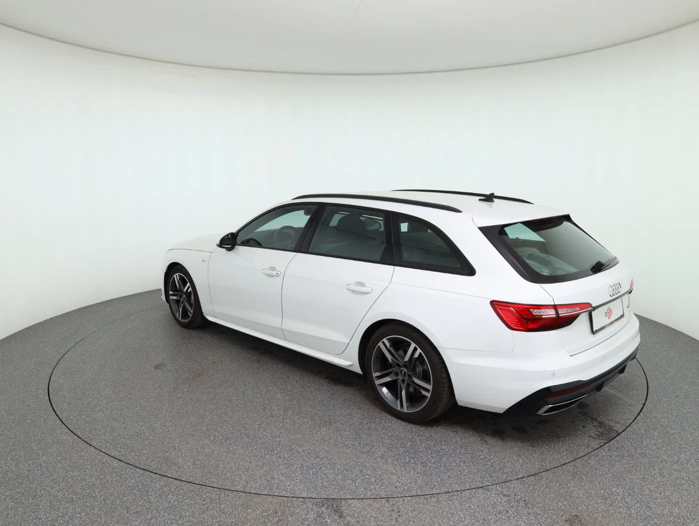 Audi A4 Avant 40 TDI quattro S-Line S-tronic | Bild 8 von 28