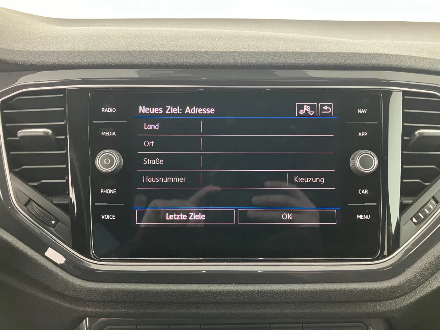 VW T-Roc 1.5 TSI ACT Sport | Bild 13 von 28