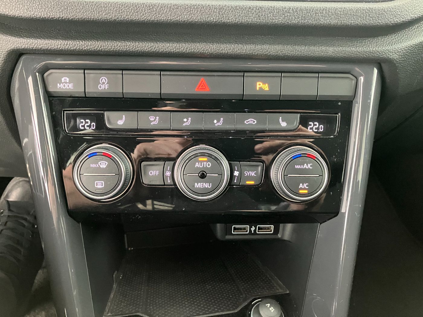 VW T-Roc 1.5 TSI ACT Sport | Bild 11 von 28