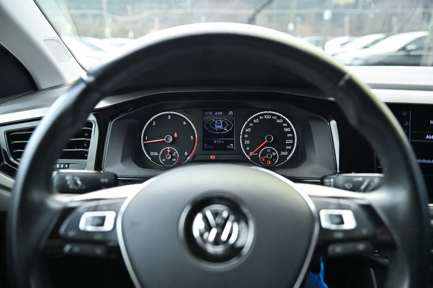 VW Polo VI 1.6 TDI Comfortline | Bild 7 von 15