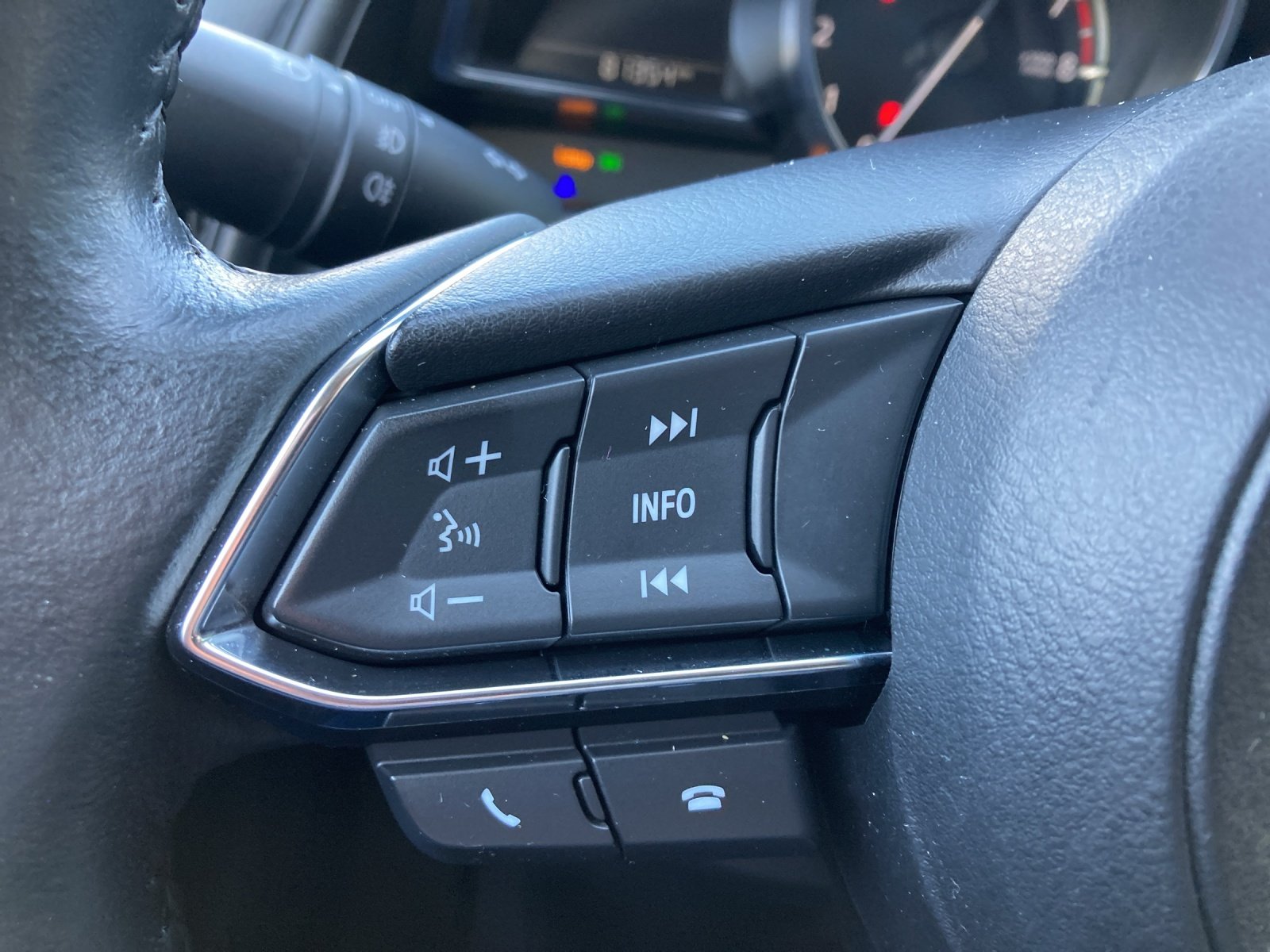 Mazda CX-3 G121 Revolution | Bild 14 von 18