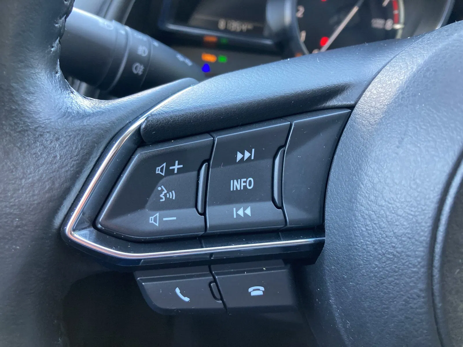 Mazda CX-3 G121 Revolution | Bild 14 von 18