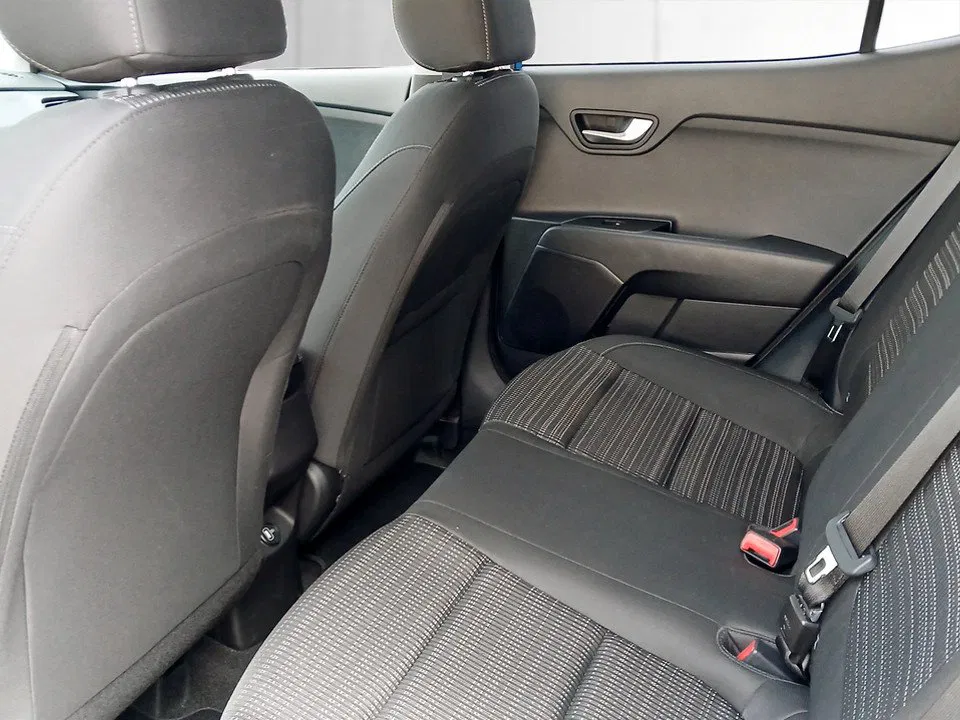 Kia Stonic 1,0 TGDI Aut. | Bild 18 von 19