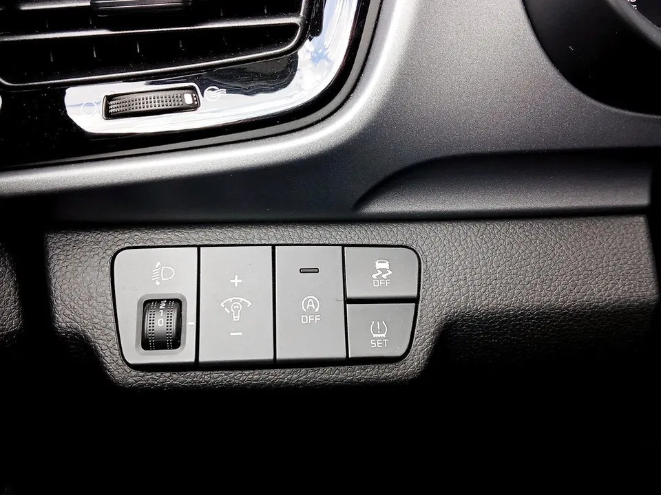 Kia Stonic 1,0 TGDI Aut. | Bild 6 von 19