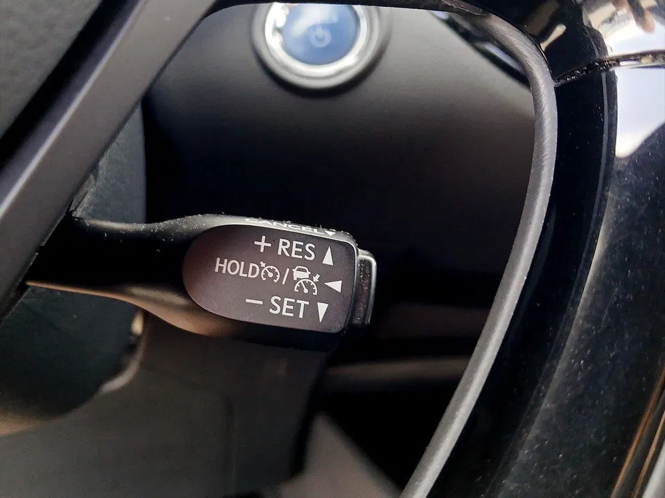 Toyota C-HR 1.8 C-LUB Aut. | Bild 12 von 16