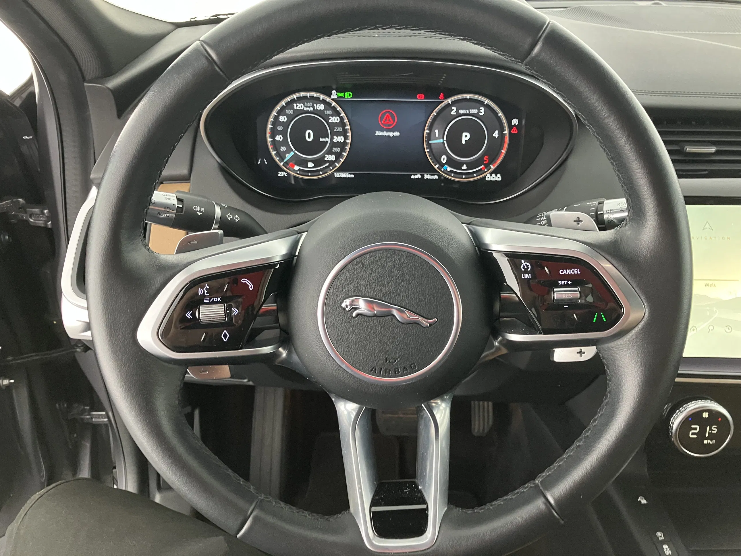 Jaguar E-Pace 2.0DI4 D180 17" Aut. | Bild 5 von 27