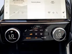 Jaguar E-PACE D165 SE | Thumbnail 21 von 26