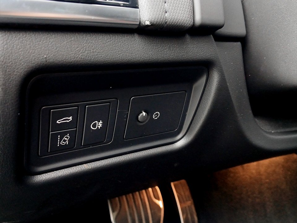 Jaguar F-Type P300 Coupe 2,0 Turbo Aut. | Bild 14 von 19