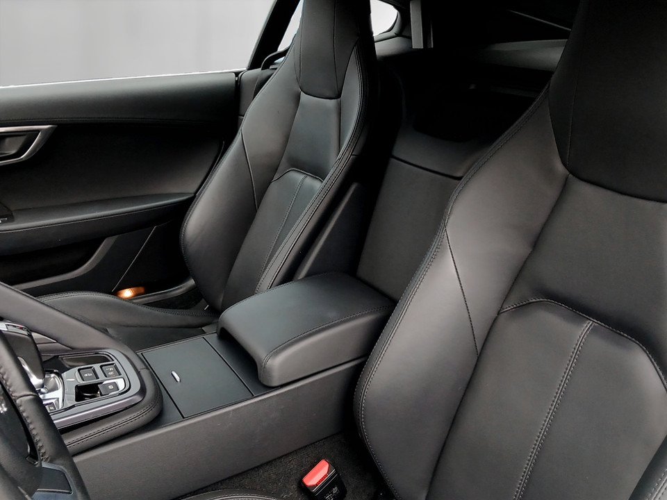 Jaguar F-Type P300 Coupe 2,0 Turbo Aut. | Bild 8 von 19