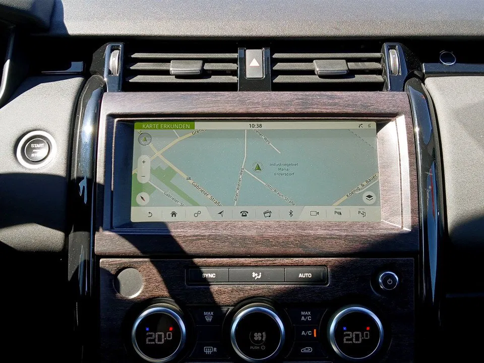 Land Rover Discovery 2.0 SD4 SE | Bild 15 von 20