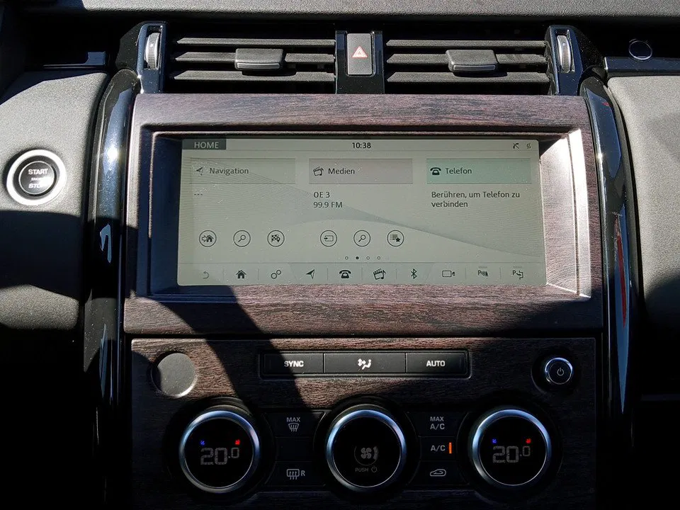 Land Rover Discovery 2.0 SD4 SE | Bild 14 von 20