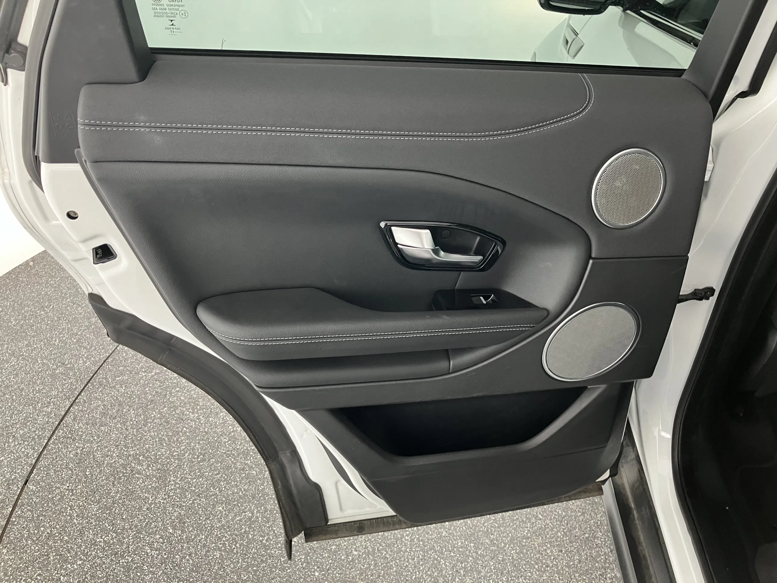 Landrover Range Rover Evoque Pure 2,0 TD4 Aut. | Bild 18 von 25