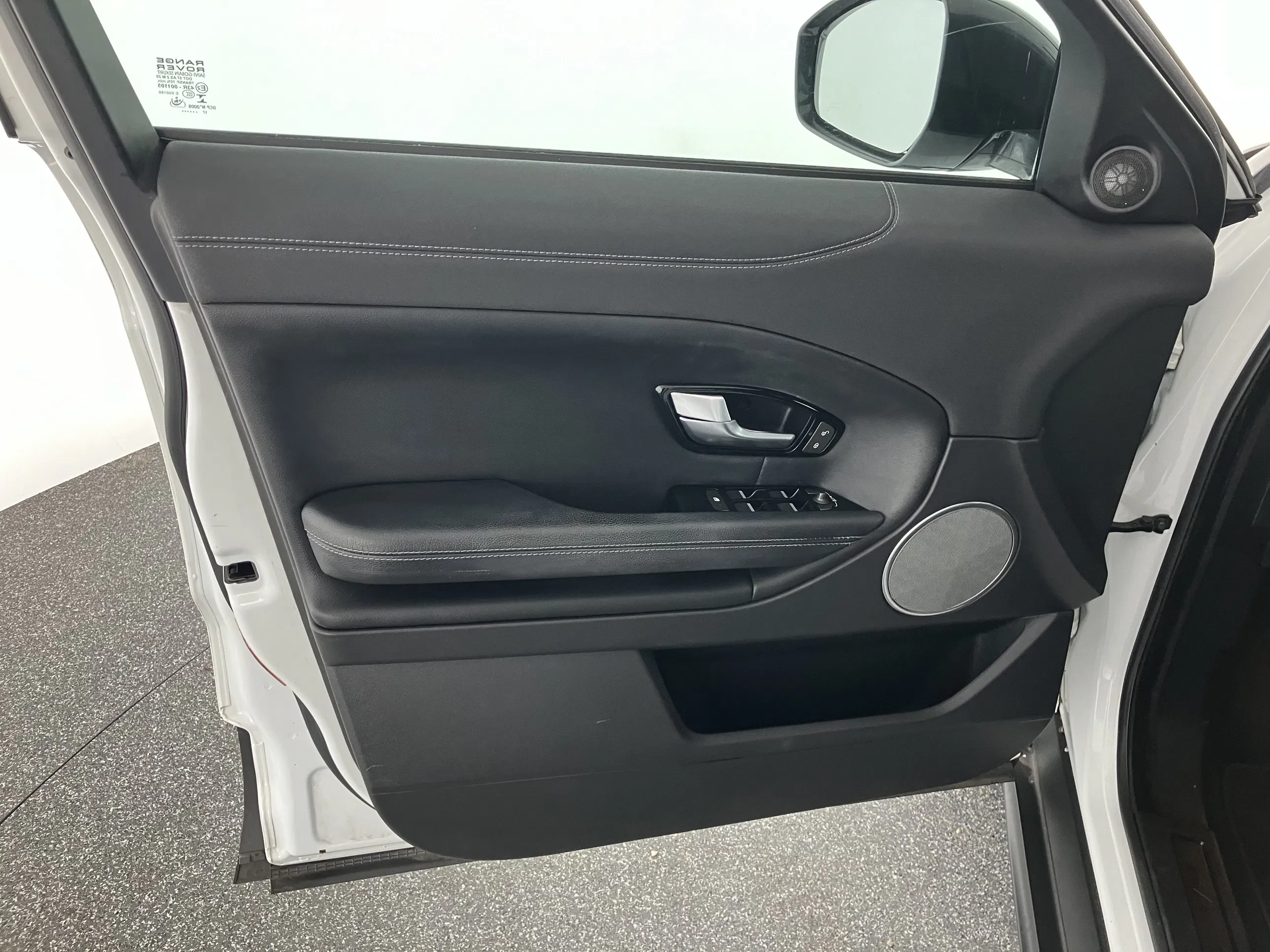 Landrover Range Rover Evoque Pure 2,0 TD4 Aut. | Bild 4 von 25