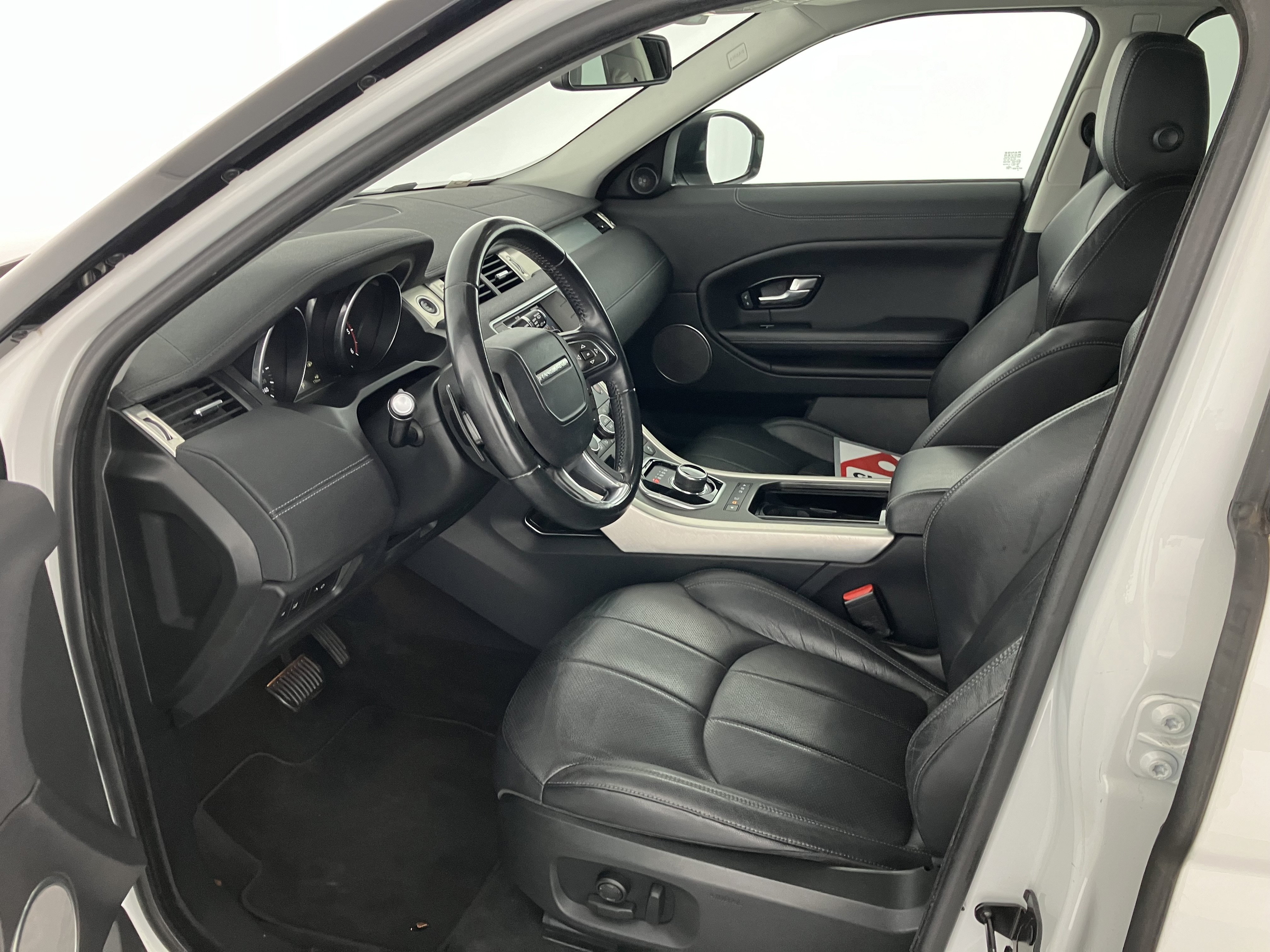 Landrover Range Rover Evoque Pure 2,0 TD4 Aut. | Bild 6 von 25