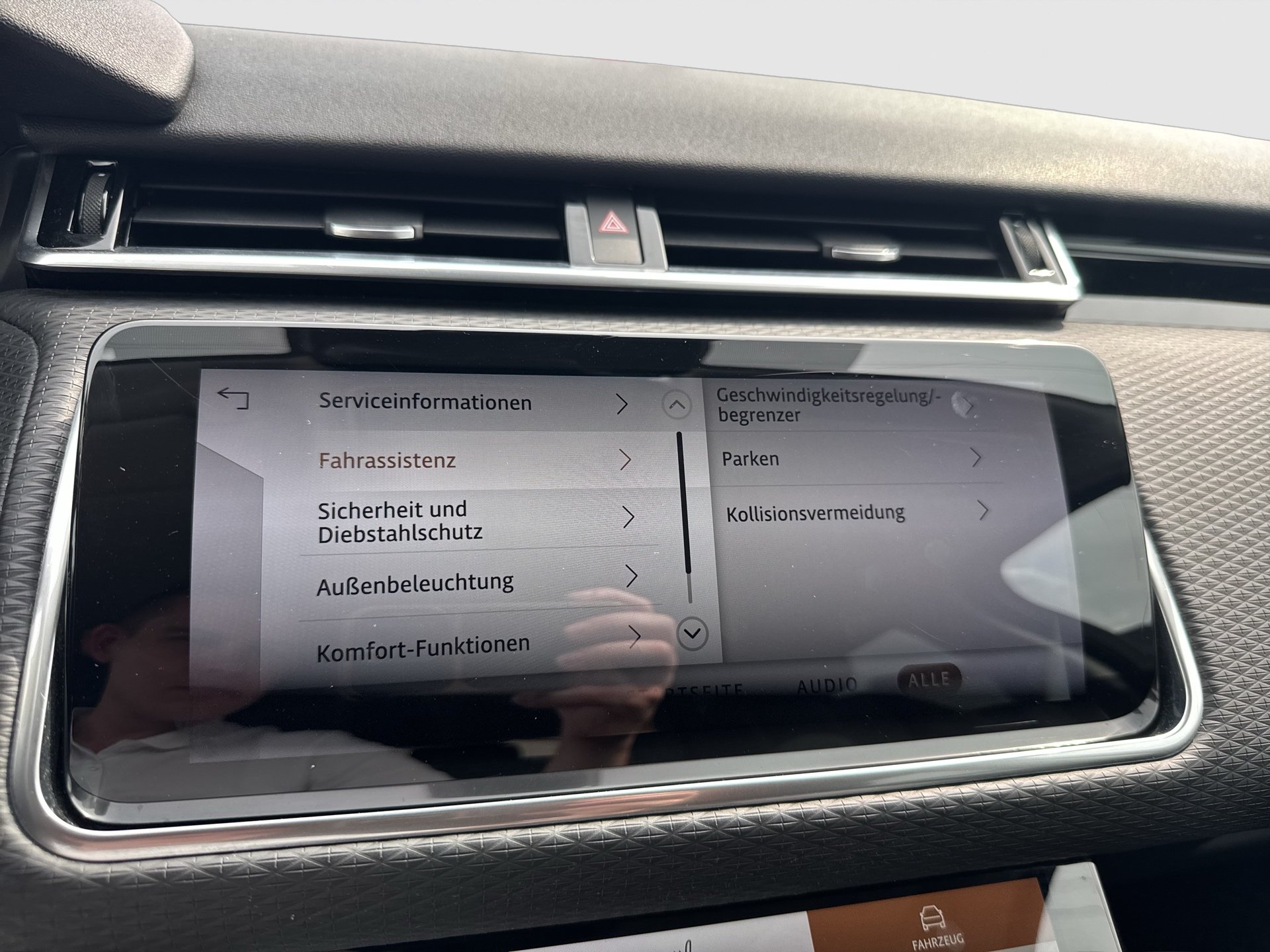 Land Rover Range Rover Velar 2.0 d | Bild 19 von 25