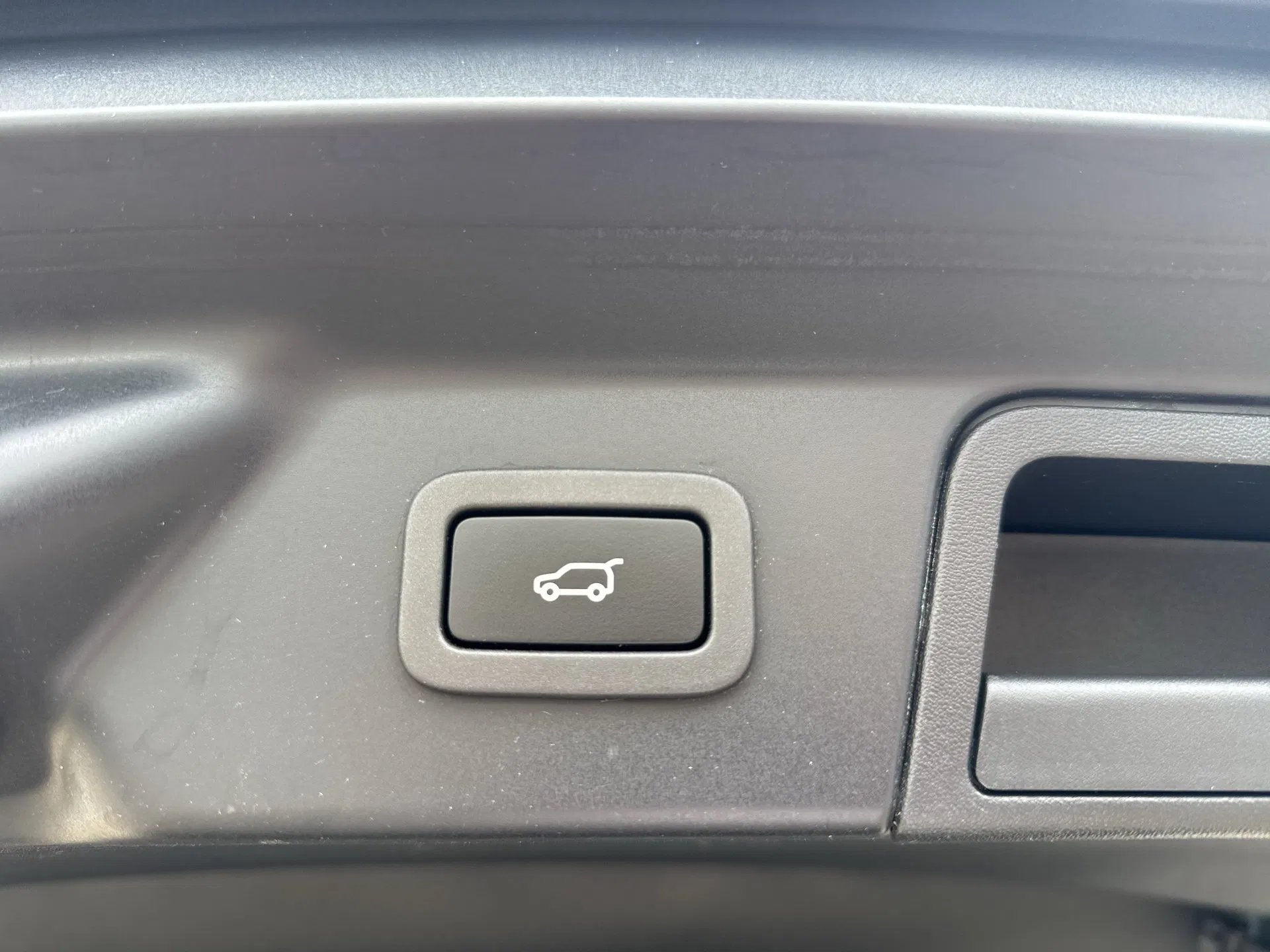 Land Rover Range Rover Velar 2.0 d | Bild 23 von 25