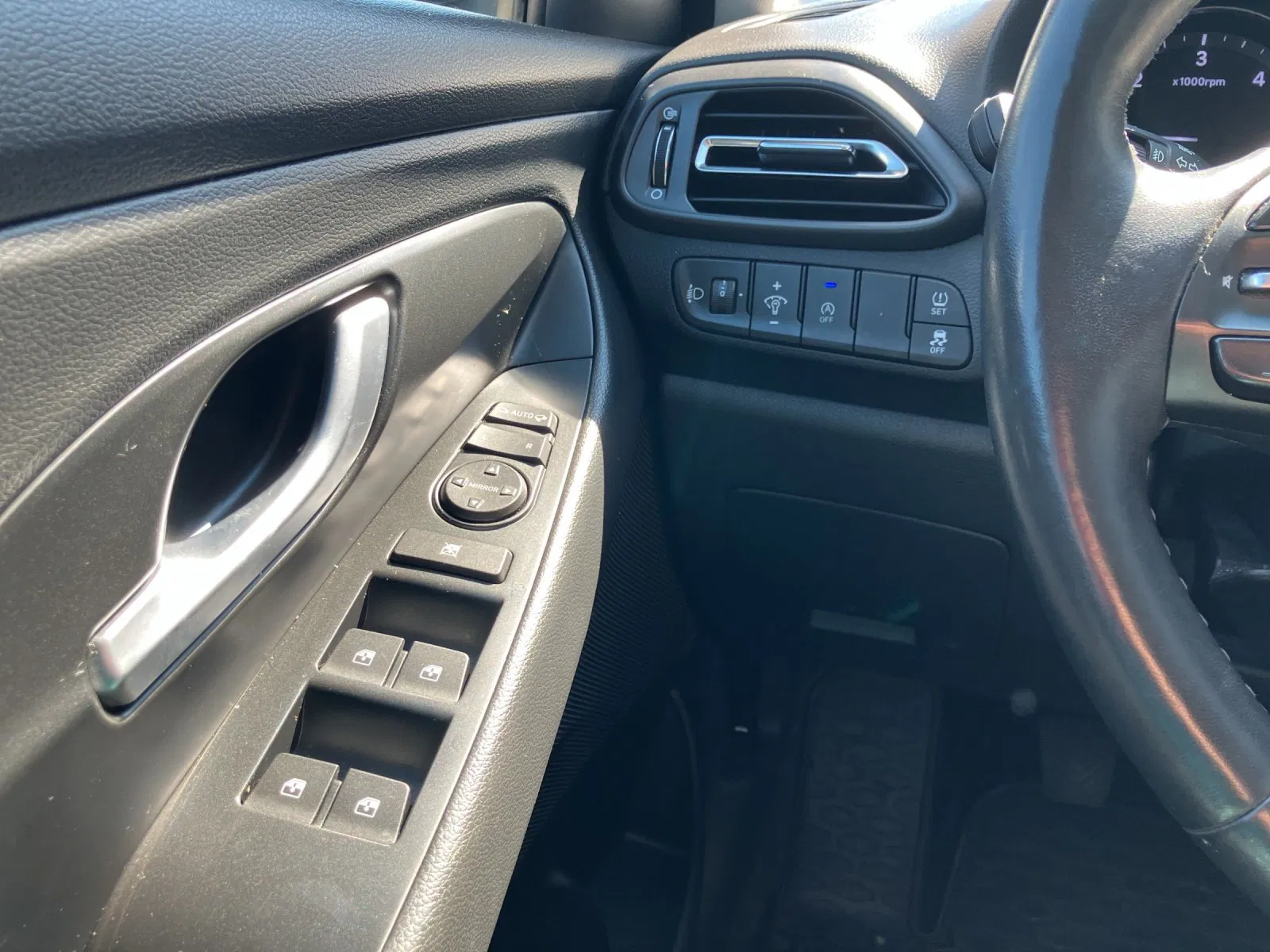 Hyundai i30 CW 1,6 CRDi Trend Line | Bild 8 von 18