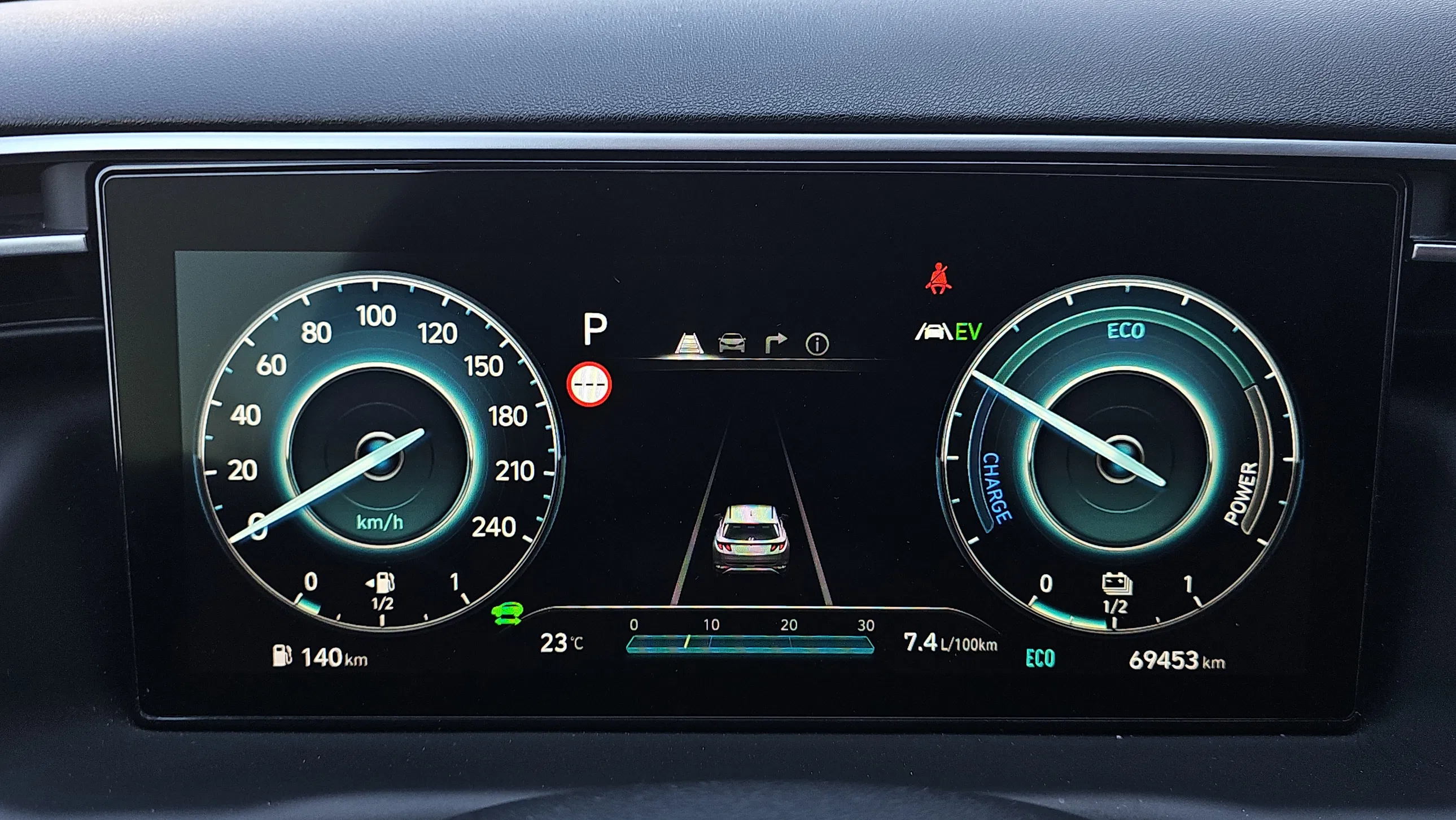 Hyundai Tucson 1.6 T-GDI Prestige | Bild 14 von 23