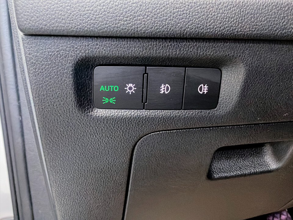 Skoda Octavia 2.0 TDI Style | Bild 24 von 27