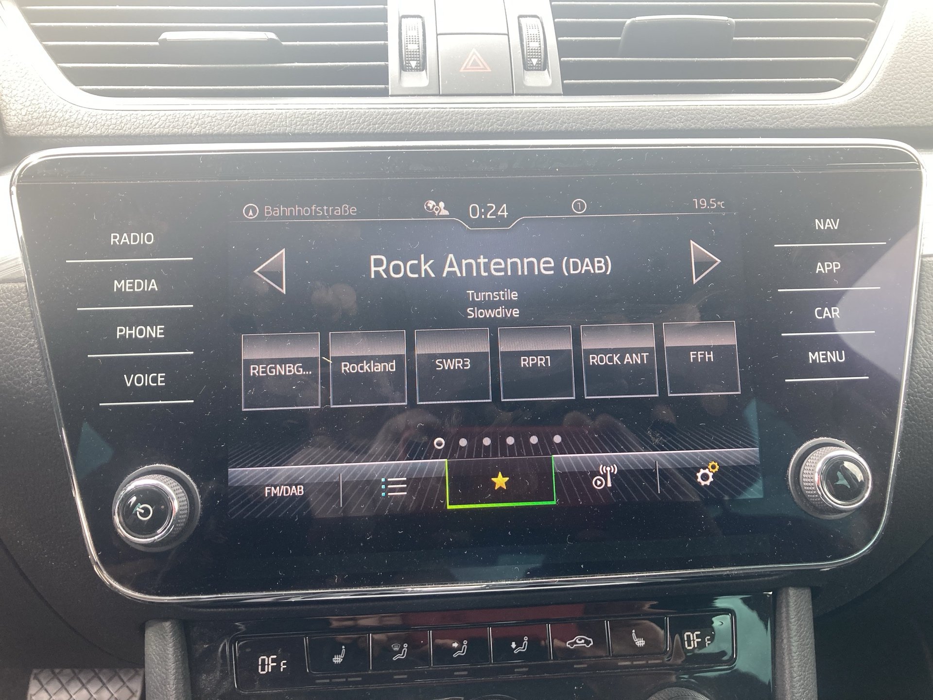 Skoda Superb 2.0 TDI Ambition | Bild 18 von 26