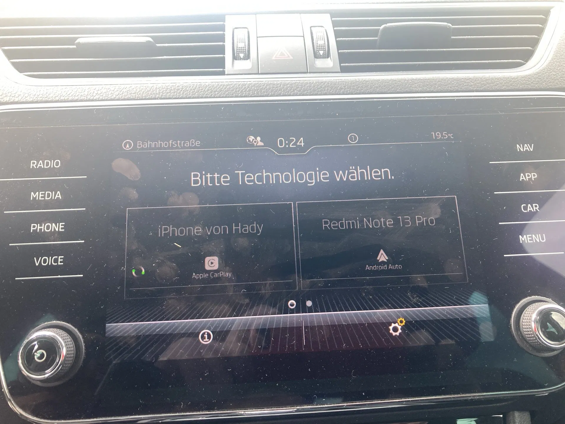 Skoda Superb 2.0 TDI Ambition | Bild 21 von 26