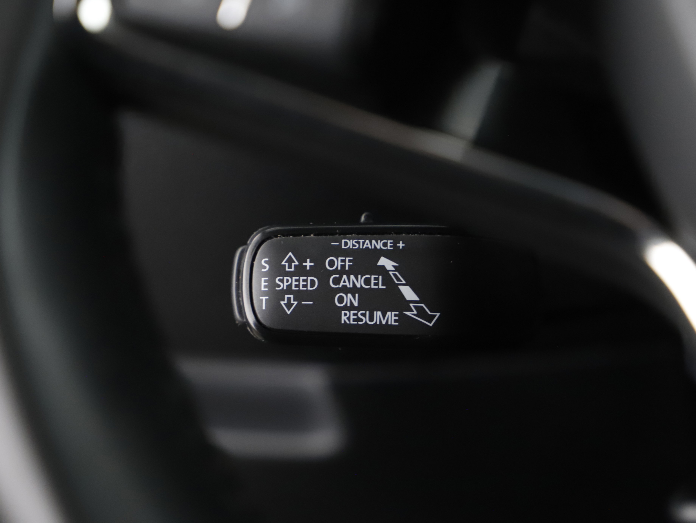 Skoda Superb 2.0 TDI Style DSG | Bild 13 von 23