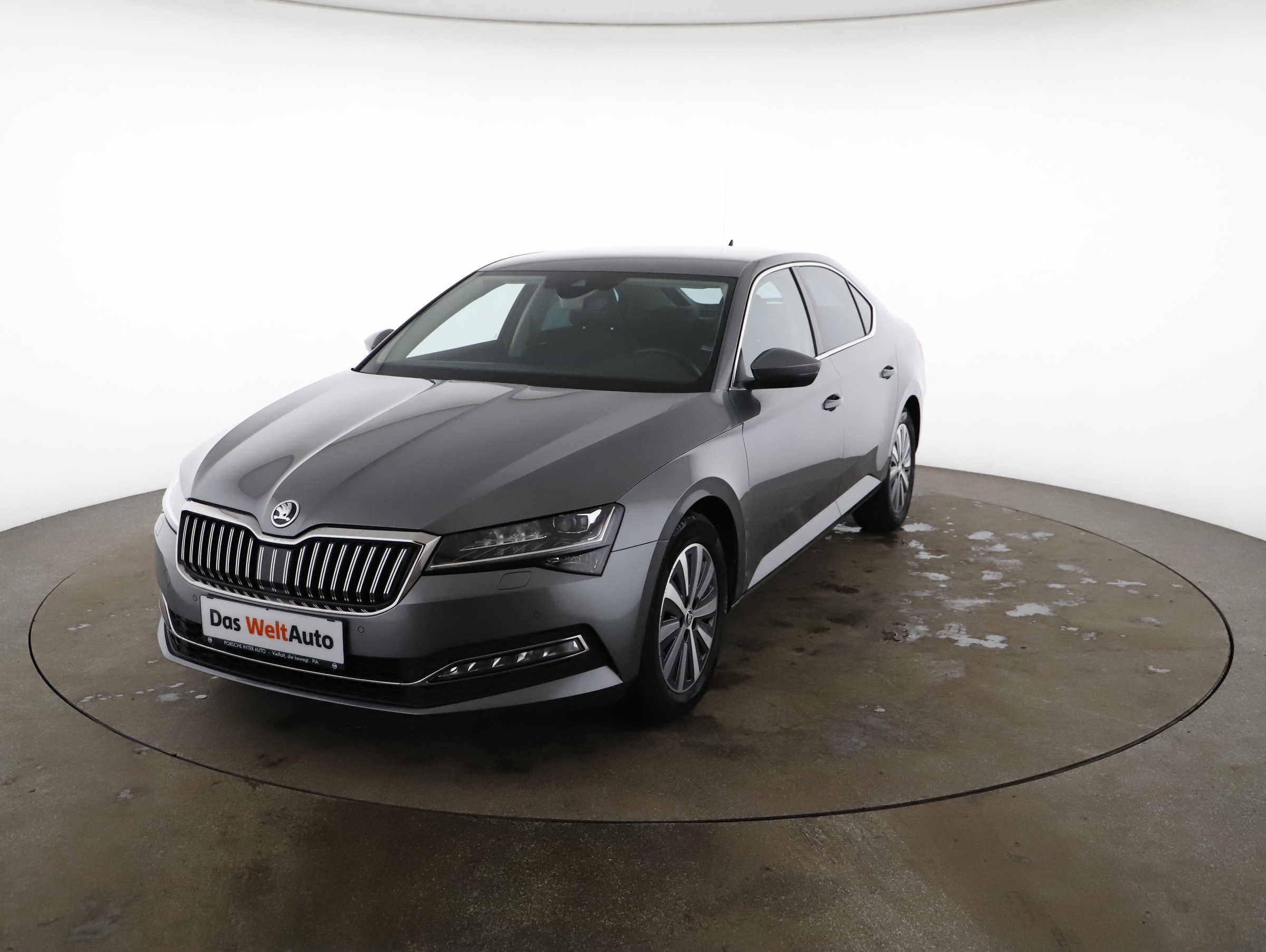 Skoda Superb 2.0 TDI Style DSG | Bild 20 von 23