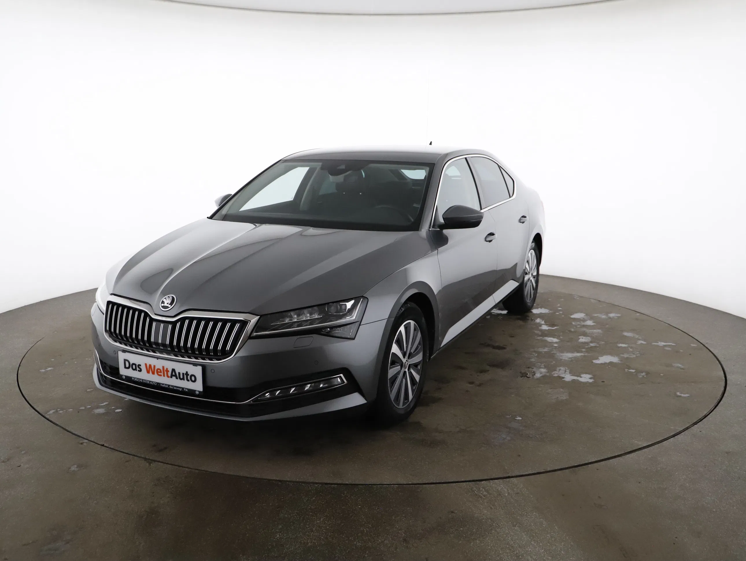 Skoda Superb 2.0 TDI Style DSG | Bild 20 von 23