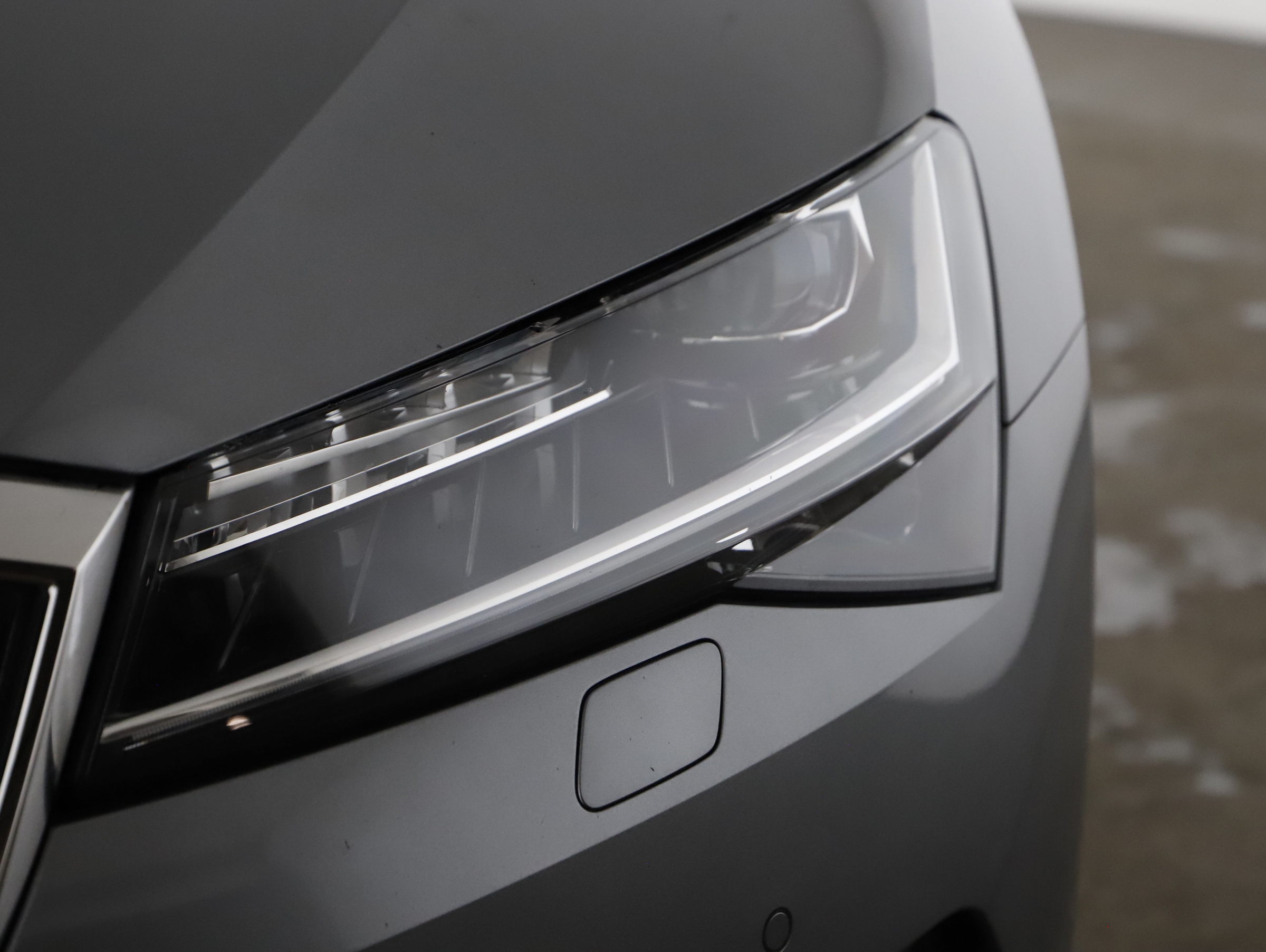 Skoda Superb 2.0 TDI Style DSG | Bild 21 von 23