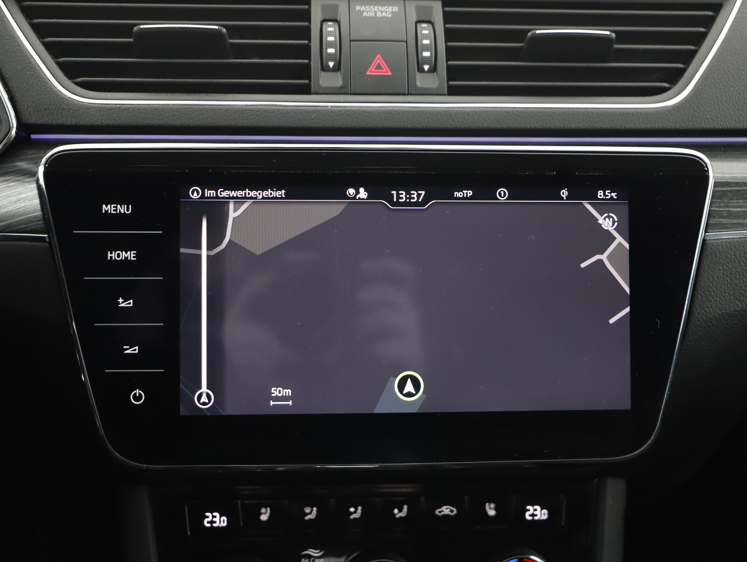 Skoda Superb 2.0 TDI Style DSG | Bild 7 von 23