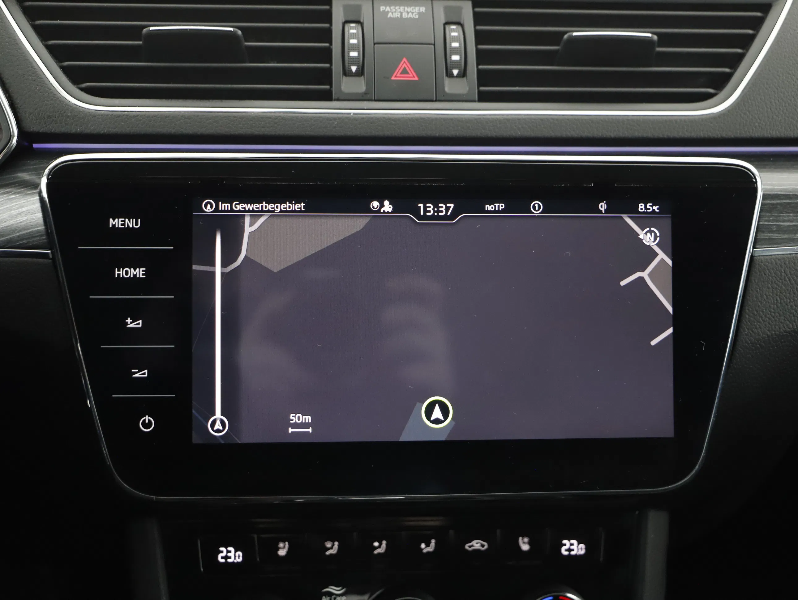 Skoda Superb 2.0 TDI Style DSG | Bild 7 von 23