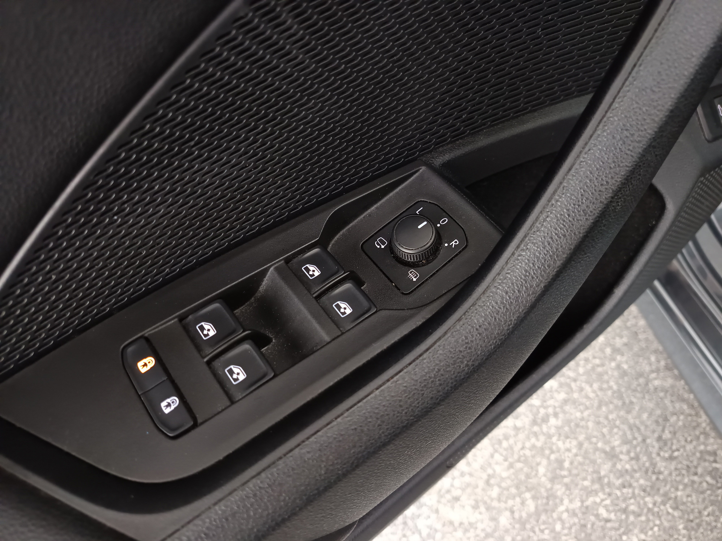 Skoda Octavia 2.0 TDI Style | Bild 12 von 31