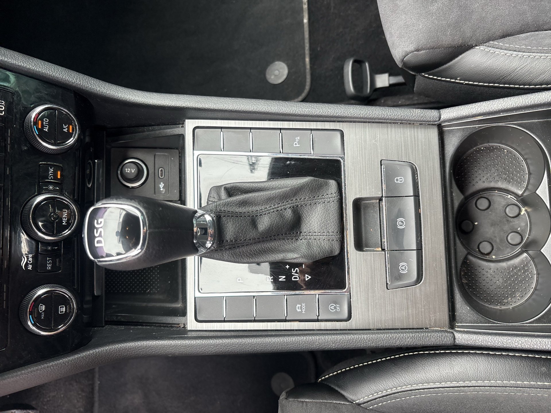 Skoda Superb 1.5 TSI ACT Style | Bild 15 von 19