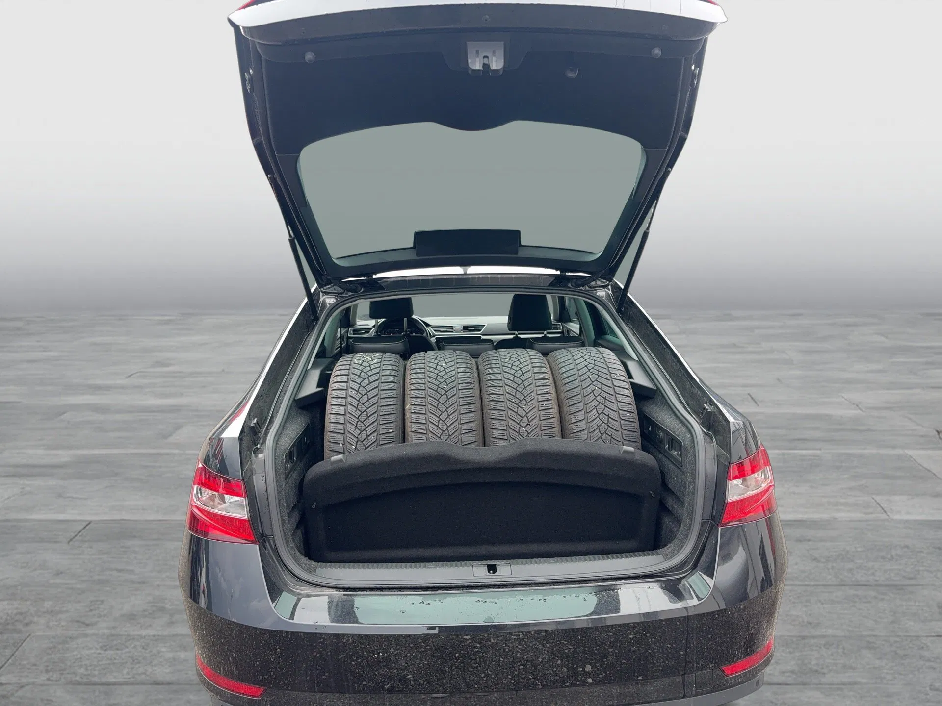 Skoda Superb 1.5 TSI ACT Style | Bild 17 von 19