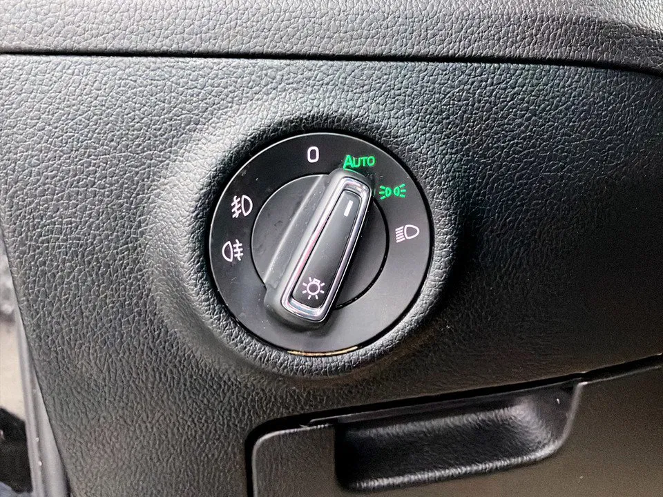 Skoda Superb 1.5 TSI Style Aut. | Bild 19 von 27
