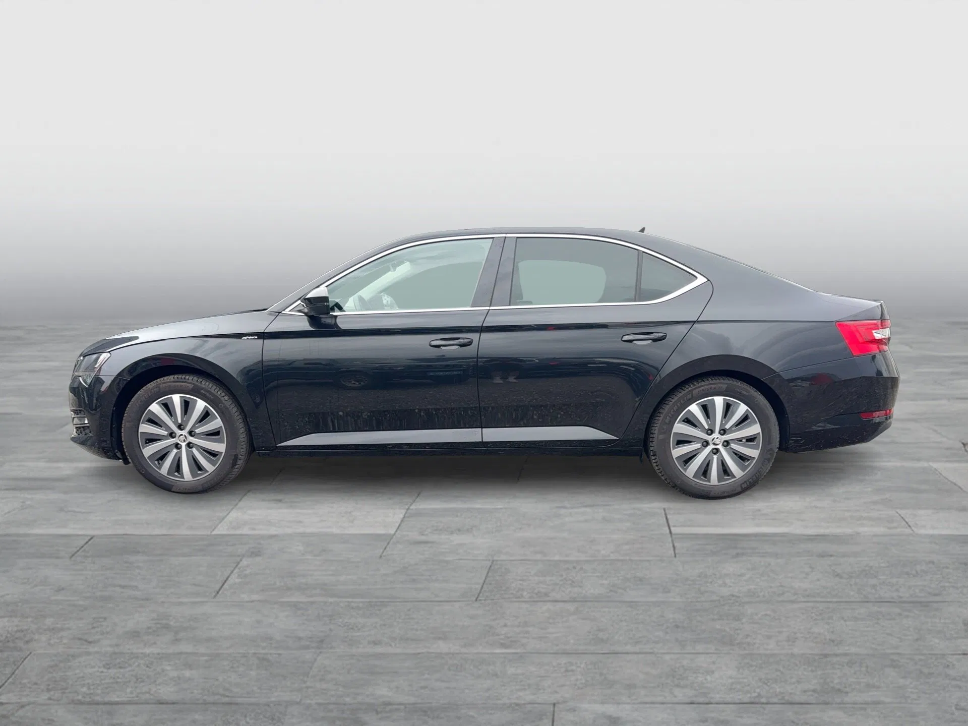 Skoda Superb 1.5 TSI ACT Style | Bild 3 von 19