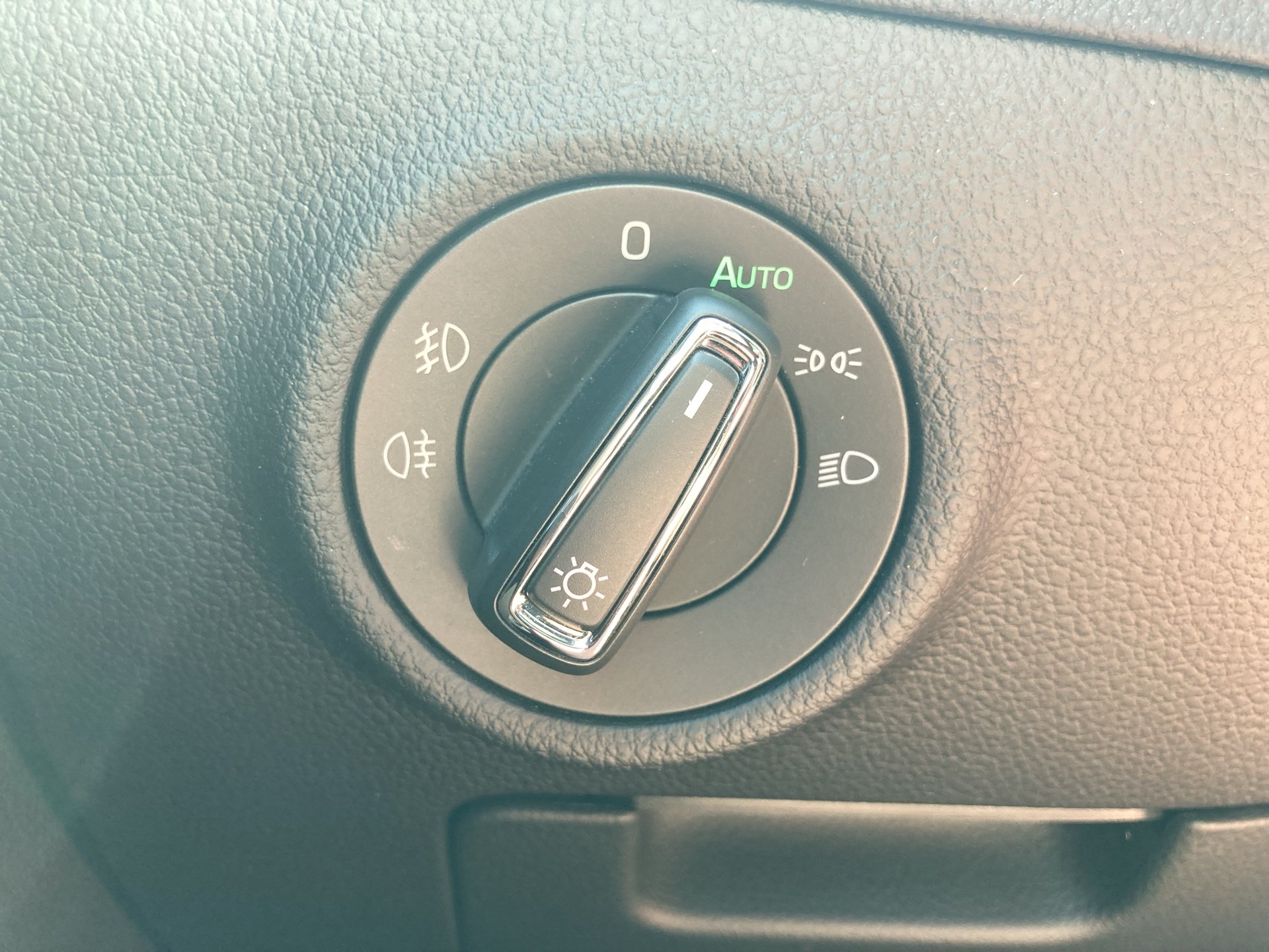 Skoda Superb 1.5 TSI Style Aut. | Bild 13 von 27